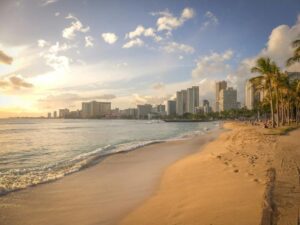 8 praias para conhecer e se divertir com sua família ou amigos