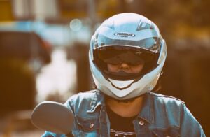 Quais os modelos de suporte de celular para moto utilizados no Brasil?