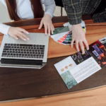 Agência de marketing digital em Curitiba: o que avaliar antes de fechar contrato